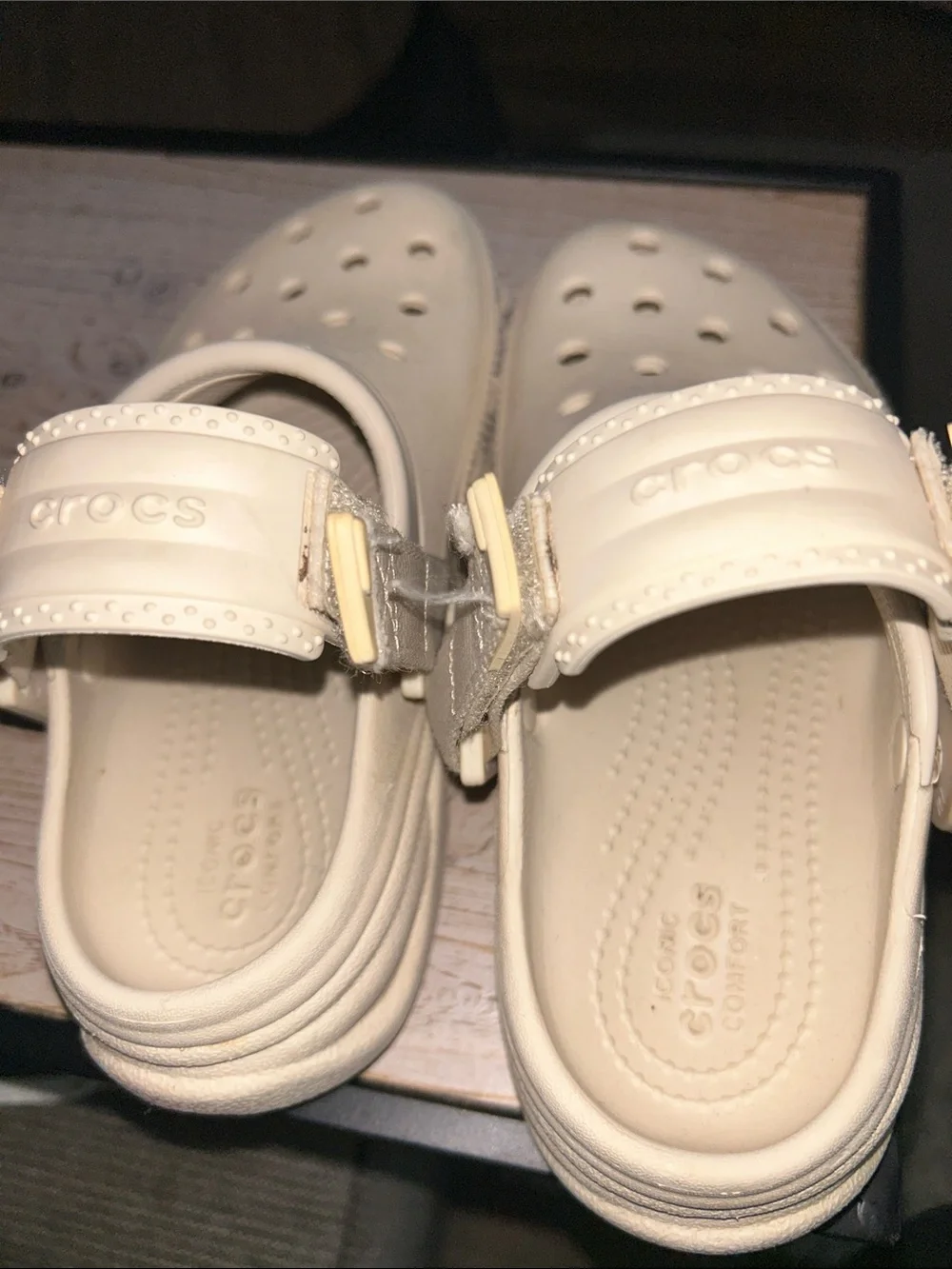 CROCS Kids Classic Clog in Off-White
